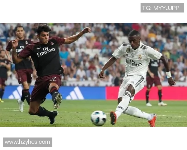 维尼修斯闪耀巴黎 光芒照耀法国首都